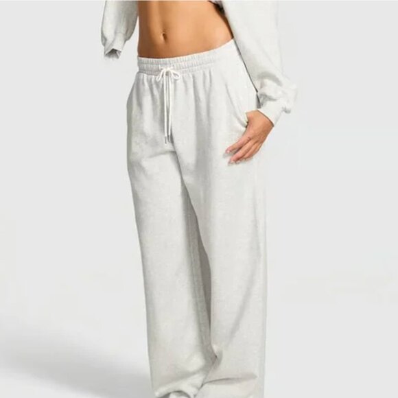 PINK Victoria's Secret Ivy Fleece Shimmer Wide-Leg Split-Hem Sweatpants - NWT - Picture 3 of 5